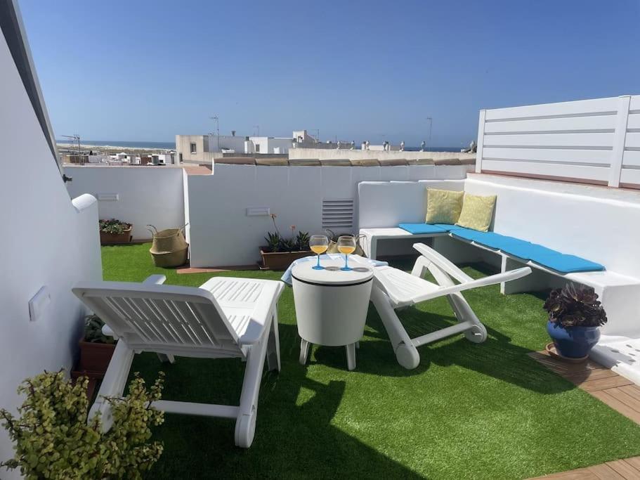 Vila Casa Lola Conil, Azotea Al Mar Y Parking Solo Familias O Parejas Conil De La Frontera Exteriér fotografie